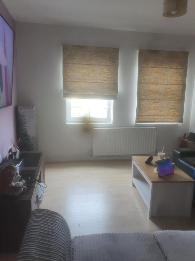 Nice 2 Bed Apartment London Exteriör bild